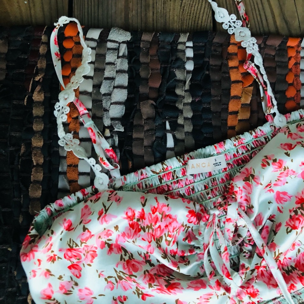 ☀️✌🏼NWOT Floral 2 Piece Set - Picture 8 of 12